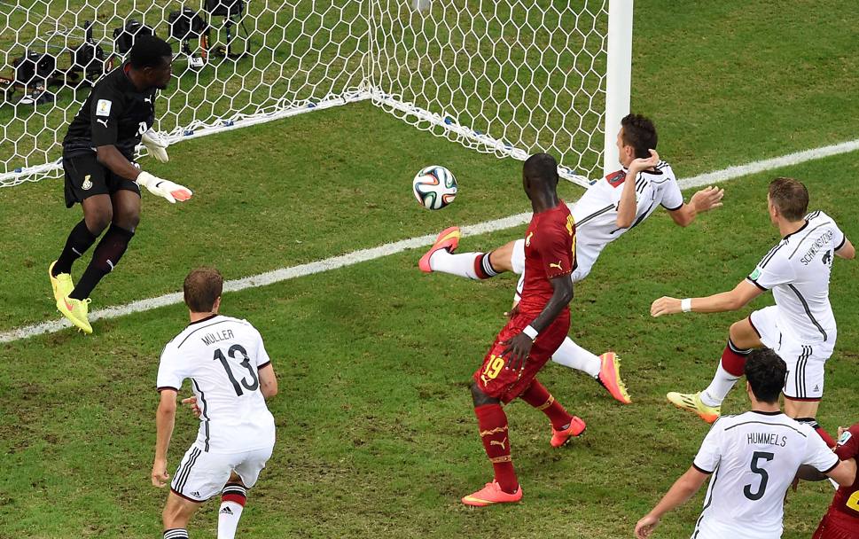 Germania-Ghana, Miroslav Klose segna il gol numero 15 nella storia dei Mondiali. Afp